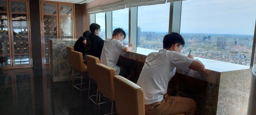 Chia sẻ của nhóm học sinh tham gia trải nghiệm khám phá nghề thú vị bằng 5 giác quan - nghe, nhìn, ngửi, nếm, chạm tại Trung tâm Thương Mại Lotte Center Hà Nội 