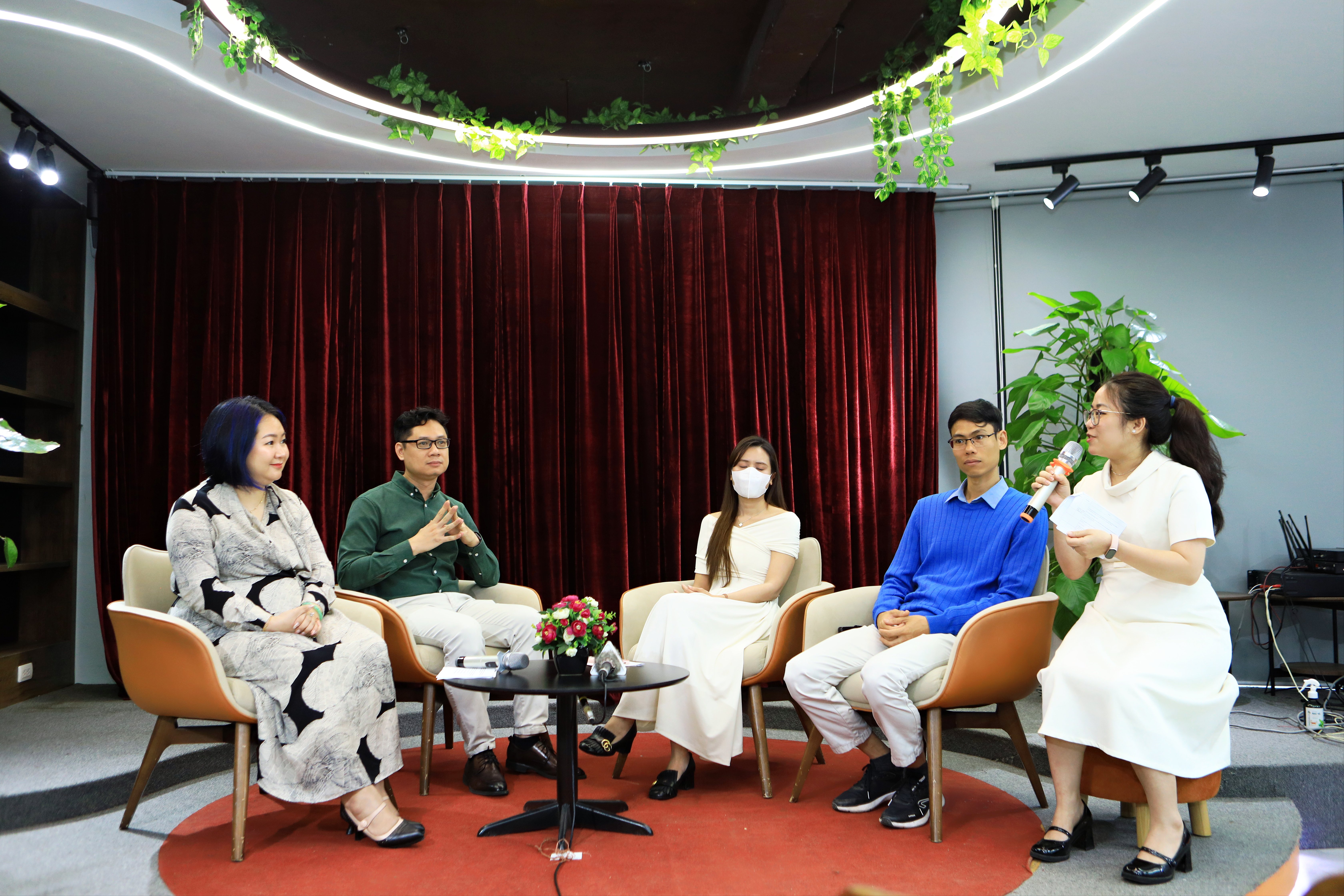 Recap sự kiện Luyện thi iGCSE Hà Nội 2026 tại Westminster Academy. Phân tích lộ trình iGCSE – A Level – IB và chiến lược học tập dài hạn. 2 Chuyên gia chia sẻ chiến lược Luyện thi iGCSE Hà Nội và định hướng A Level IB