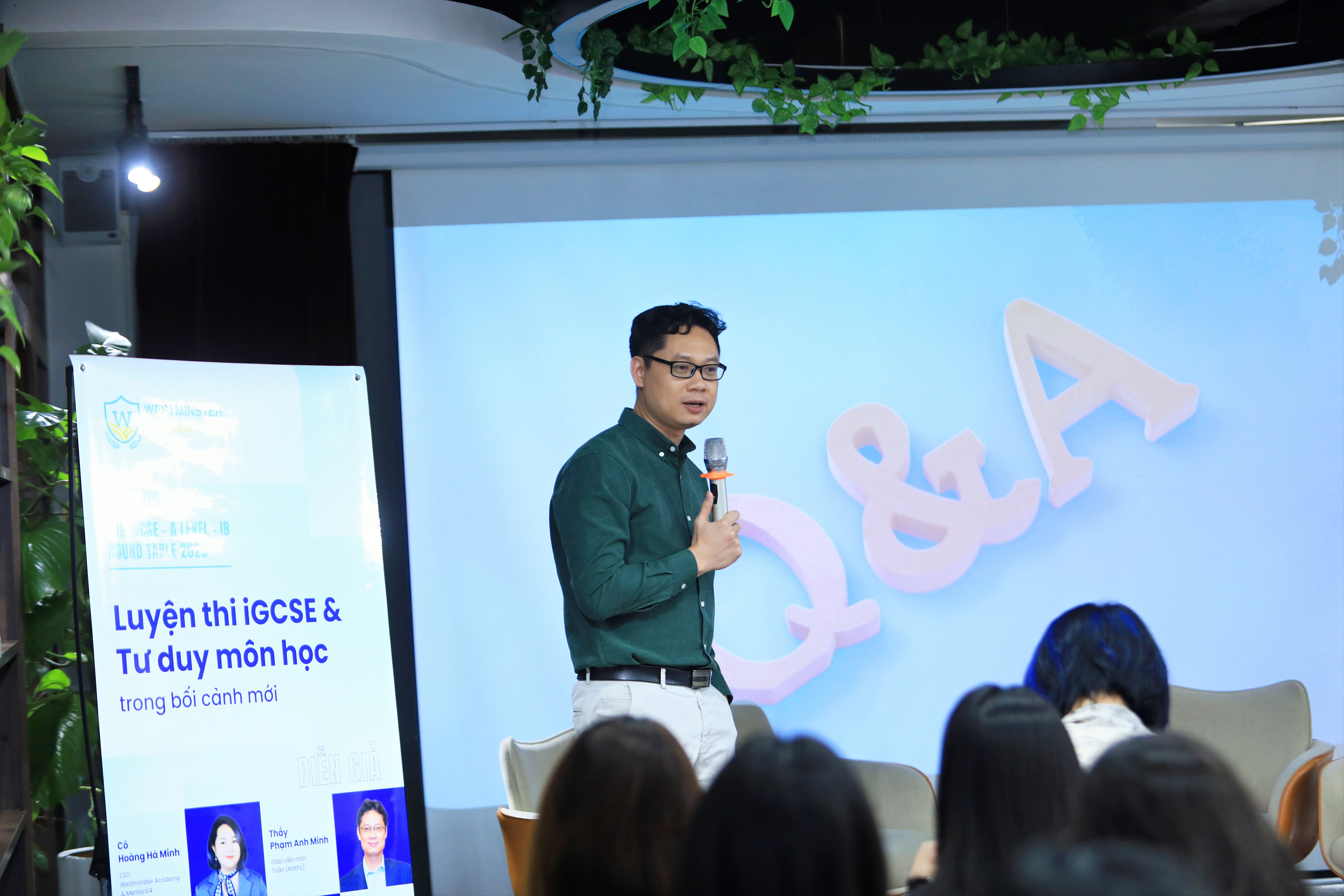 Recap sự kiện Luyện thi iGCSE Hà Nội 2026 tại Westminster Academy. Phân tích lộ trình iGCSE – A Level – IB và chiến lược học tập dài hạn. 3 2 1J9A02222